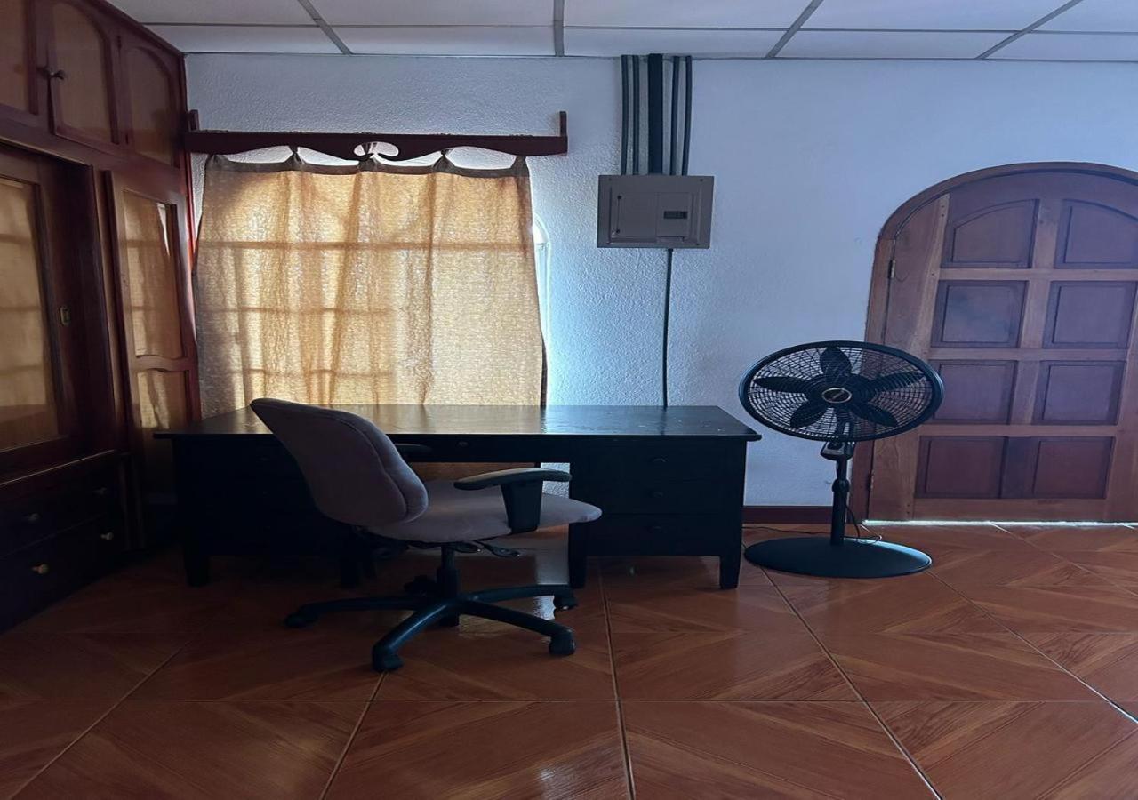 Casa Robles - Your Stay Near Airport Managua Dış mekan fotoğraf